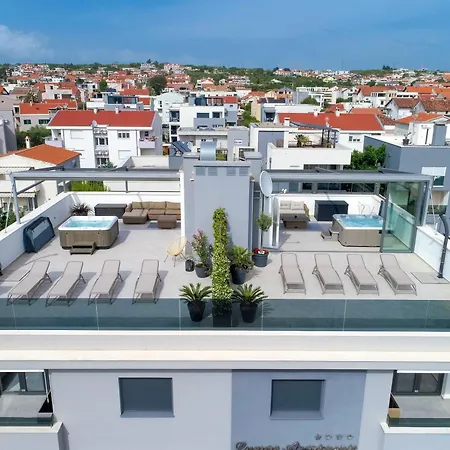 Luxury Majpruz Apartament *