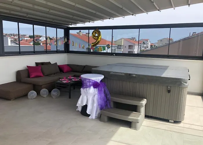 Διαμέρισμα Luxury Majpruz *