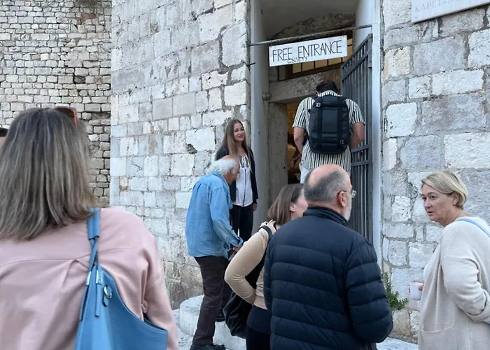 Luxury Majpruz Apartman *