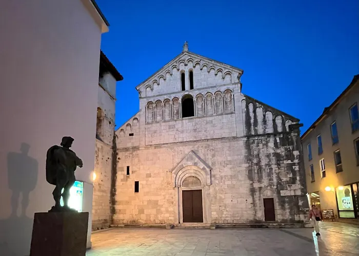 Apartman Luxury Majpruz Zára