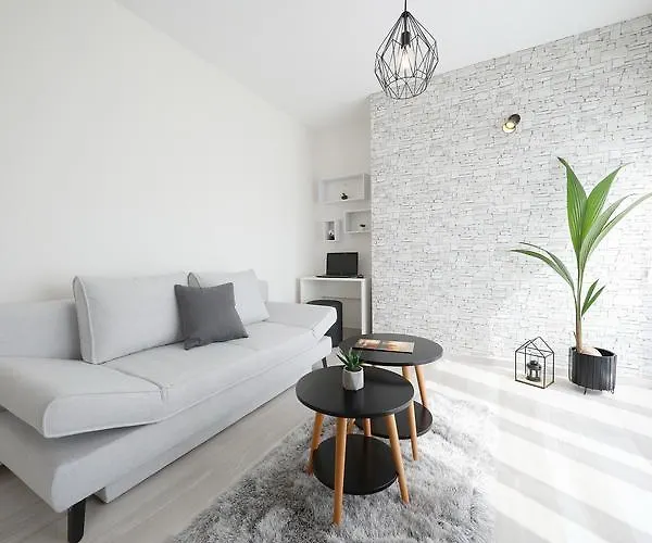 Luxury Majpruz Apartman Zára