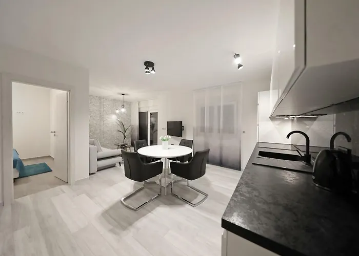 Luxury Majpruz Apartman *