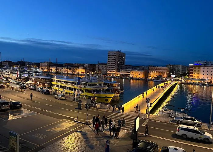 Lägenhet Luxury Majpruz